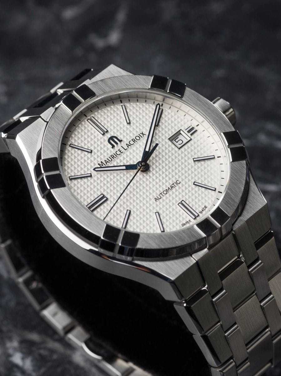 Maurice Lacroix Maurice Lacroix Aikon Automatic AI6008-SS002-130-2, aikon швейцария мужские часы на браслете нержавеющая сталь боковой вид