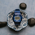 Casio DW-5600BWP-2 мужские часы застежка крупным планом