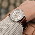 Breitling Breitling Navitimer Automatic GMT 41 A32310211G1P1 мужские часы  циферблат на запястье