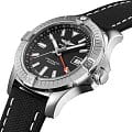 Breitling Breitling Avenger Automatic GMT 43 A32397101B1X2 , наручные мужские часы фото под углом